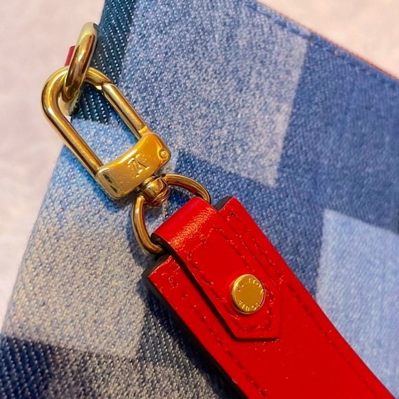 New Louis Vuitton Damier Denim Rouge City Monogram Patchwork City Pouch Wristlet - Picture 8 of 17